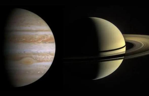 木星和土星哪个大.jpg